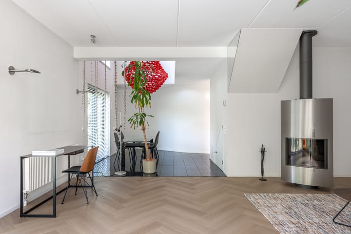 Foto 12 van Oscar Romerostraat 8