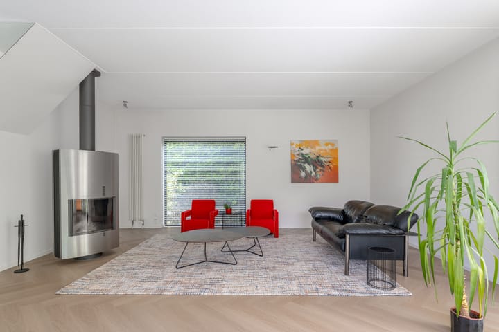 Foto 11 van Oscar Romerostraat 8