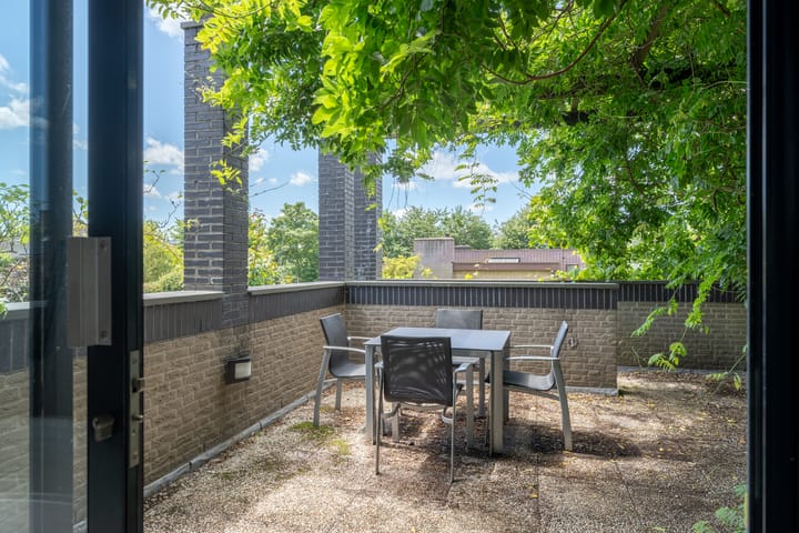 Foto 39 van Oscar Romerostraat 8