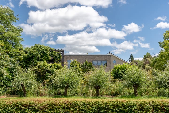 Foto 43 van Oscar Romerostraat 8