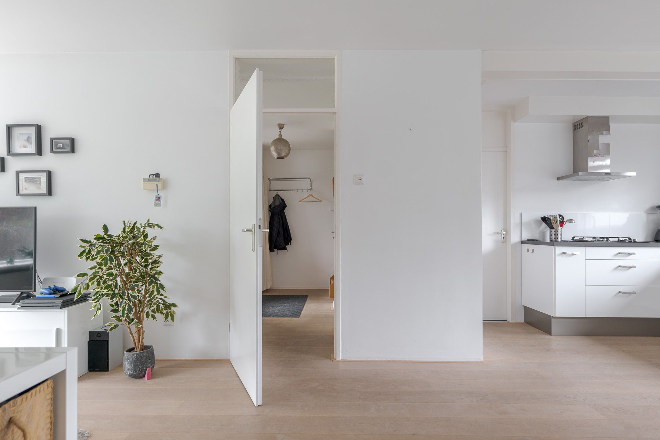 Foto 12 van Stinsenweg 2-A