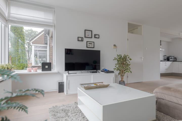 Foto 15 van Stinsenweg 2-A