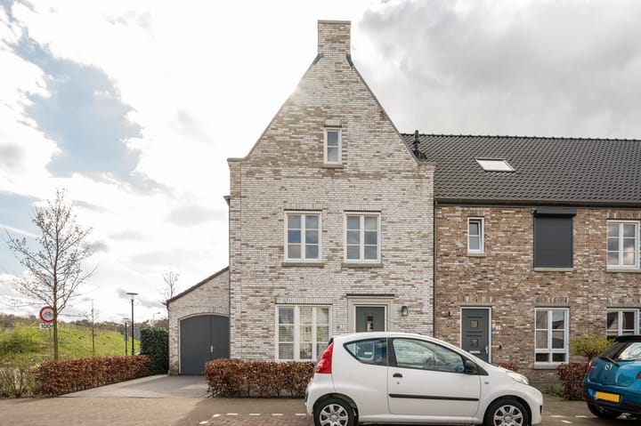 Foto 35 van Korenbloemdreef 1