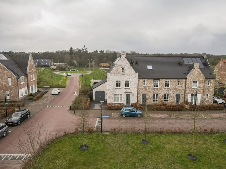 Foto 41 van Korenbloemdreef 1