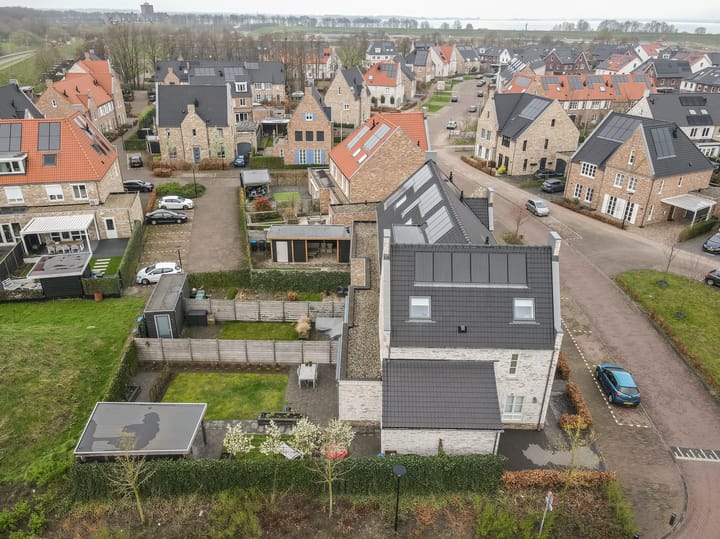 Foto 43 van Korenbloemdreef 1