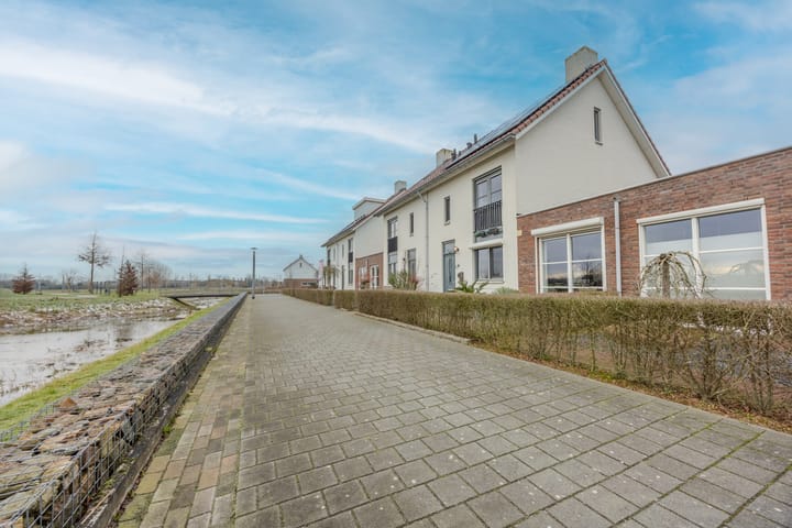 Foto 3 van Zomereik 3