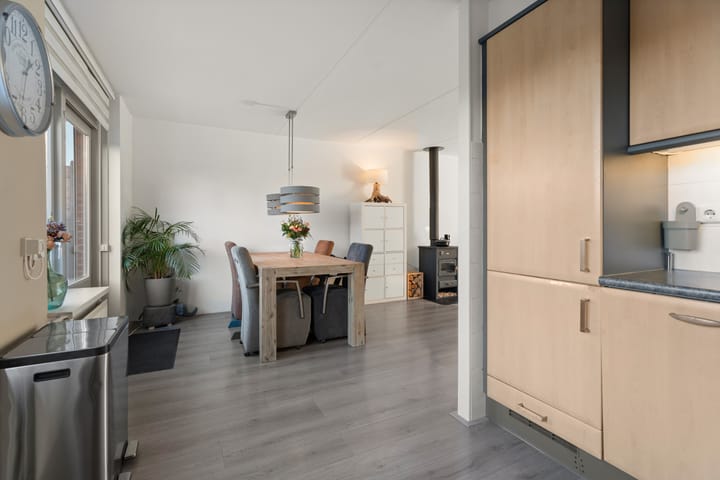 Photo 15 of Wilgenstraat 80