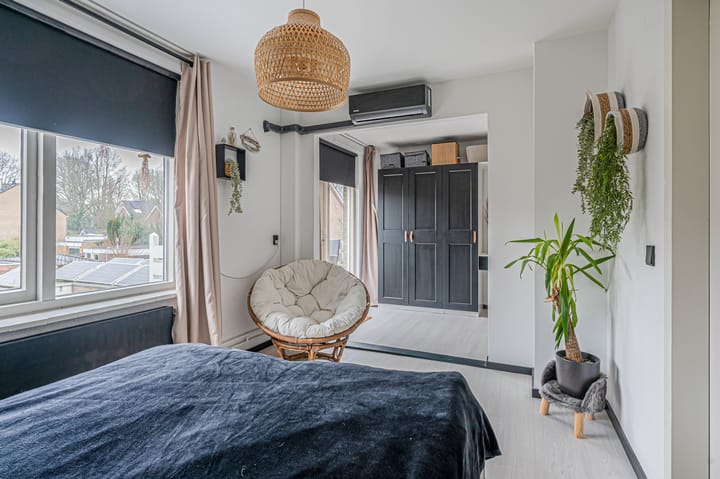 Foto 25 van Mendelssohnlaan 9