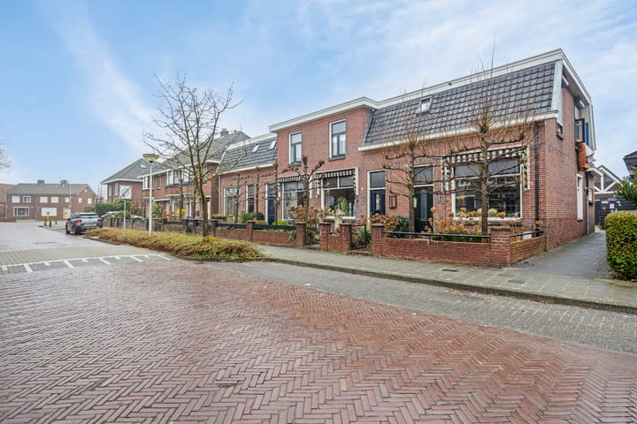 Foto 38 van Lindelaan 11