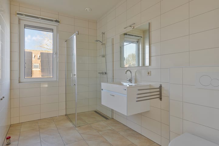 Photo 3 of Wilhelminastraat 19