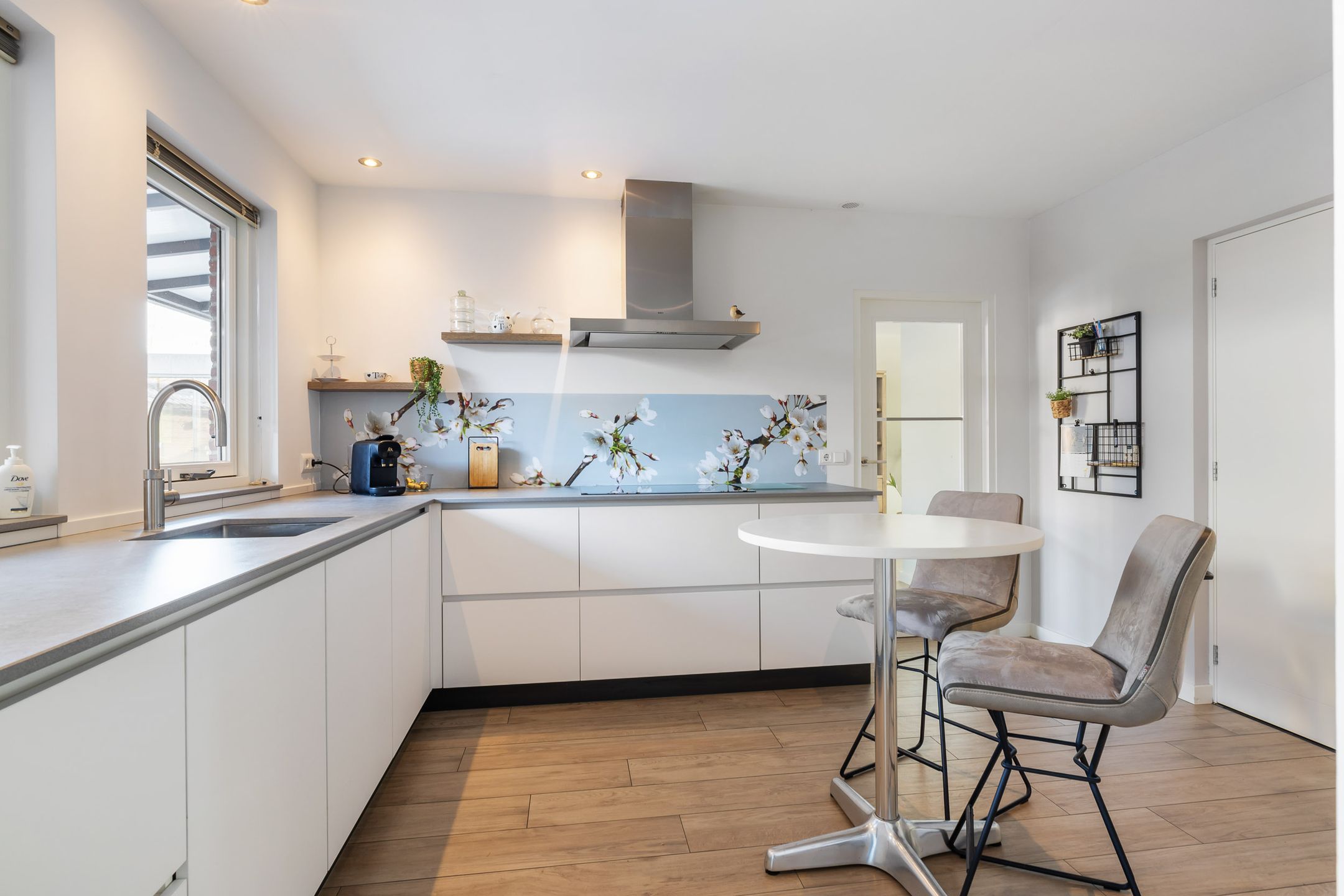 Photo 9 of Prins van Luikstraat 38