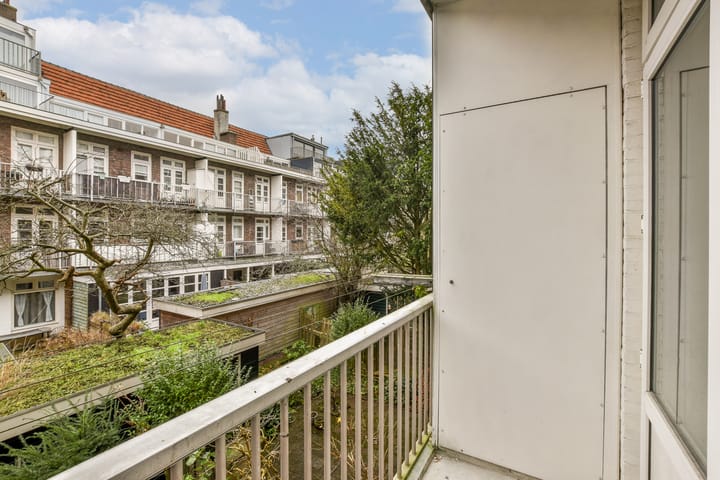 Foto 4 van Van Tuyll van Serooskerkenweg 42-1