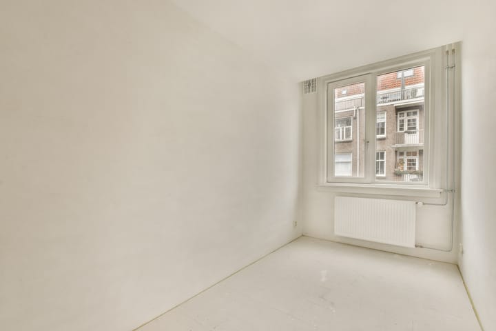 Foto 8 van Van Tuyll van Serooskerkenweg 42-1