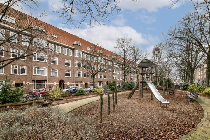 Foto 21 van Van Tuyll van Serooskerkenweg 42-1