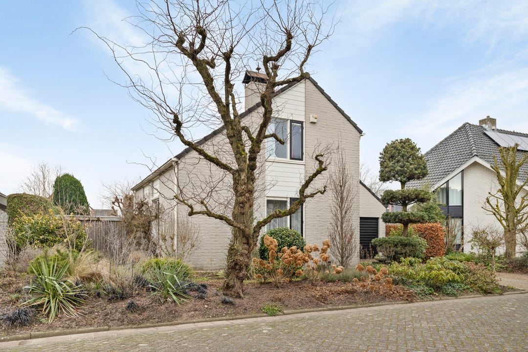 Foto 2 van Huusker 16