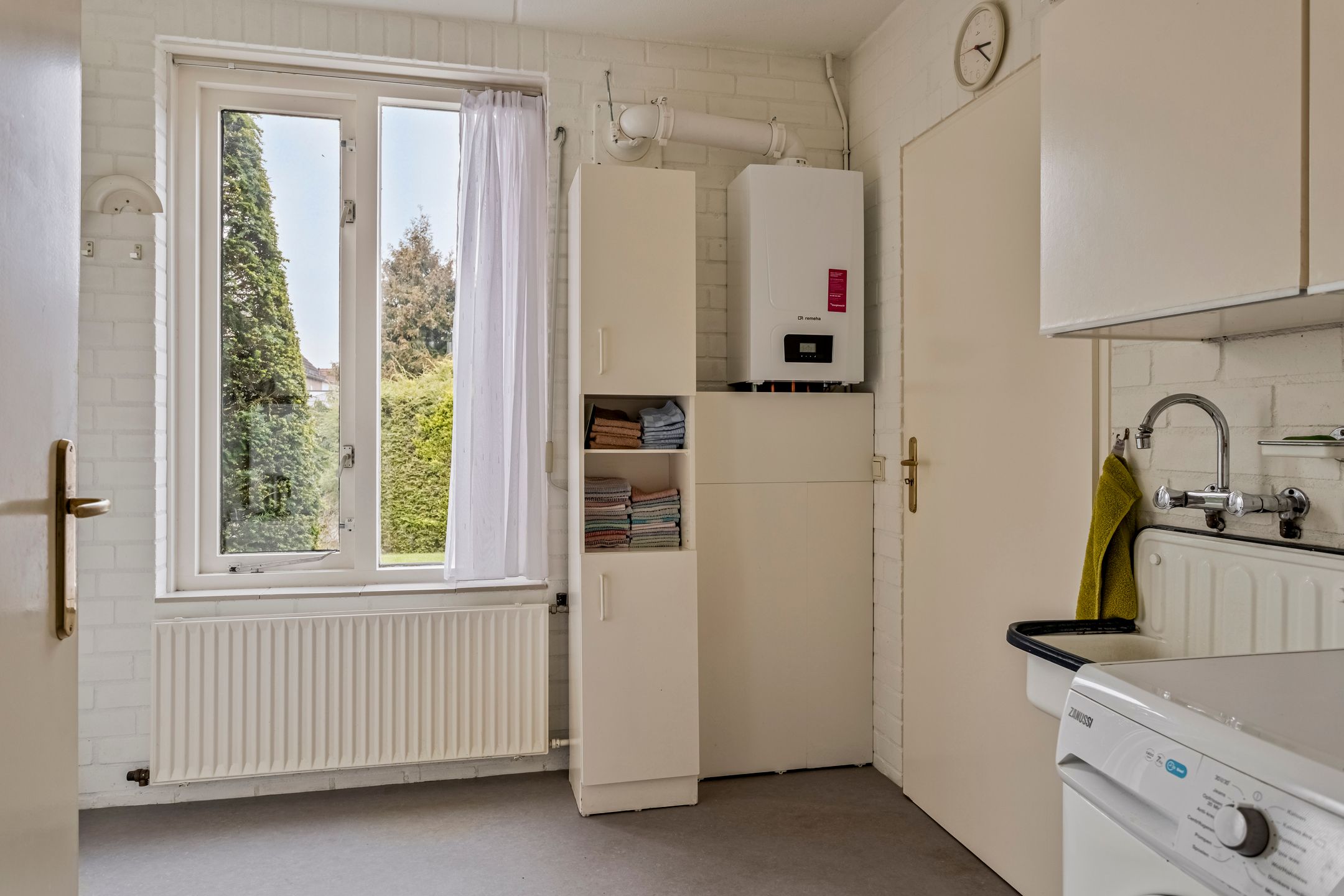 Foto 12 van Huusker 16