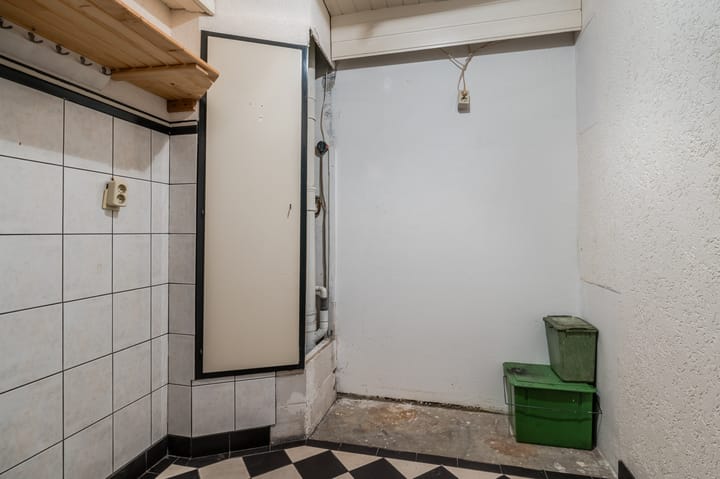 Photo 25 of Merwedelaan 40