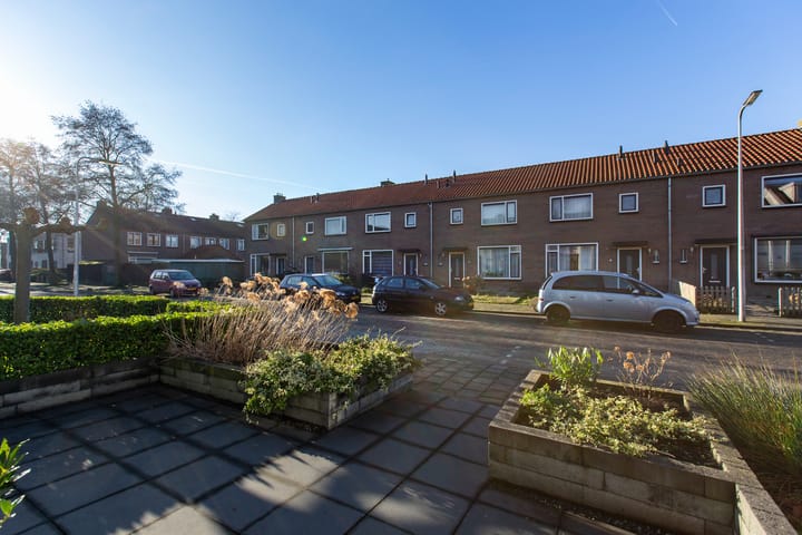 Foto 30 van Herman de Manstraat 6