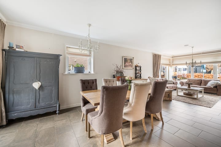 Photo 8 of Maerenseweg 73