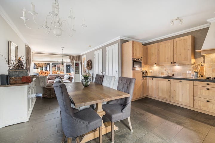 Photo 11 of Maerenseweg 73