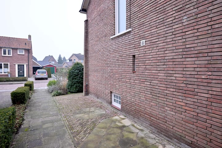 Foto 35 van Tuinstraat 48