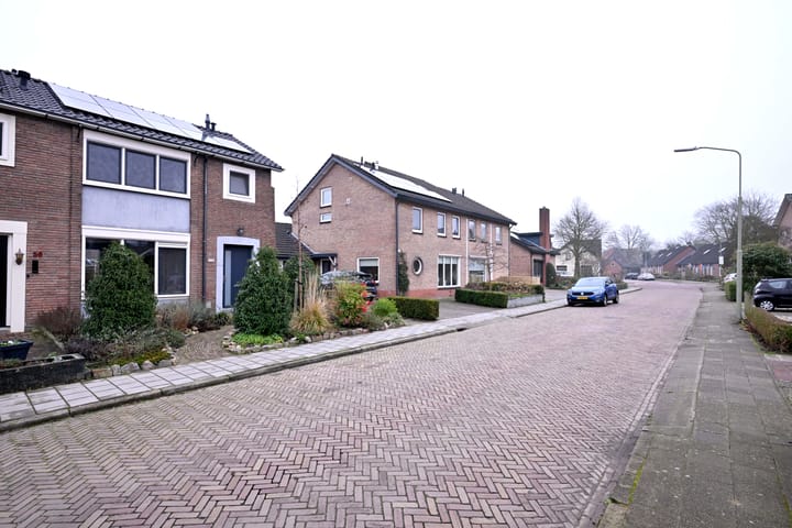 Foto 48 van Tuinstraat 48