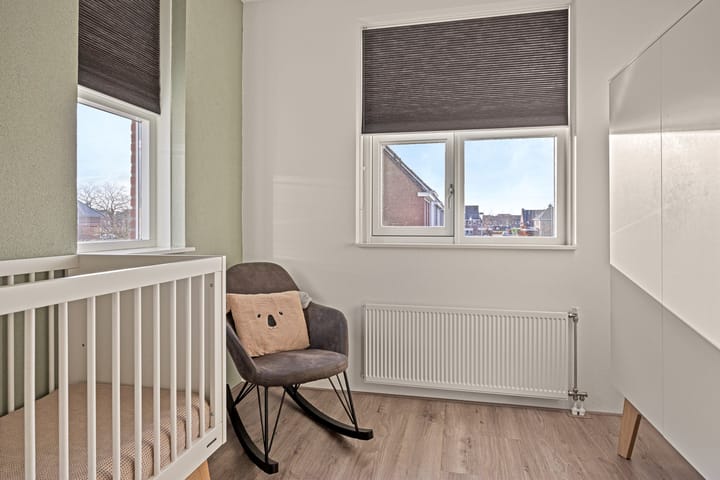 Foto 27 van Jongsmalaan 49-A