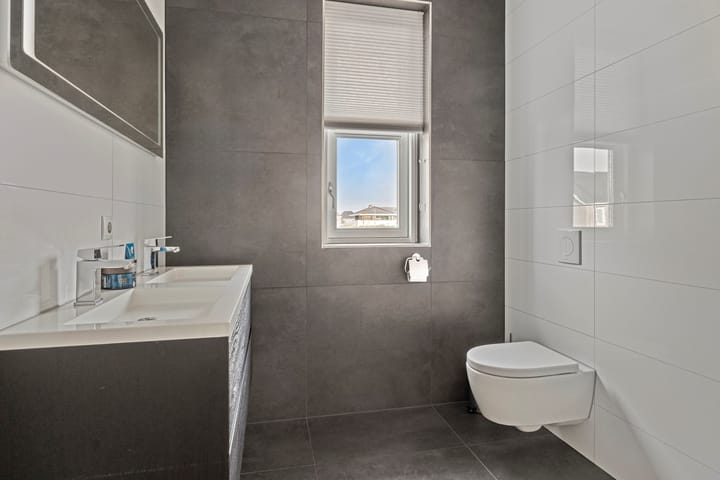 Foto 28 van Jongsmalaan 49-A