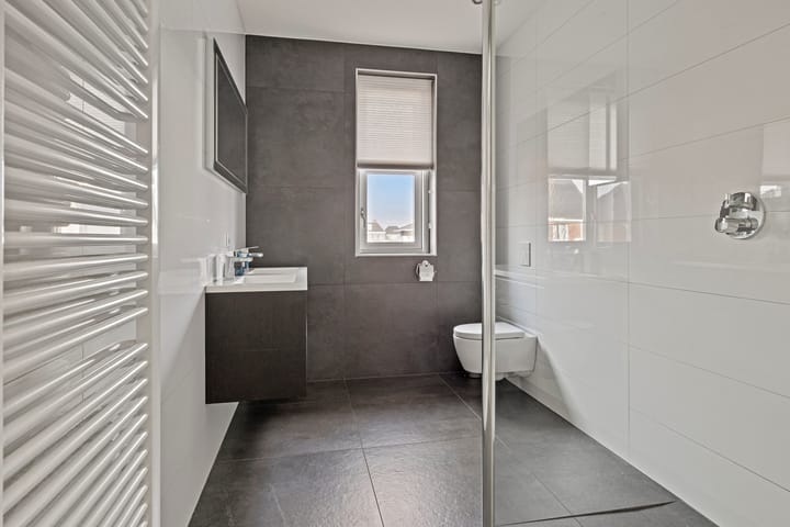 Foto 29 van Jongsmalaan 49-A