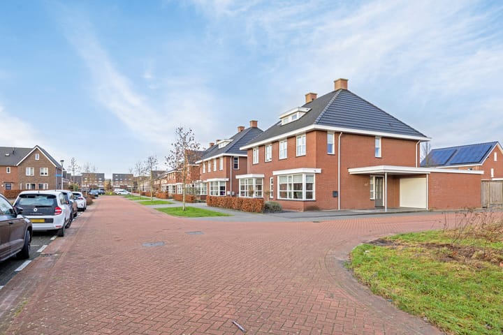 Foto 43 van Jongsmalaan 49-A