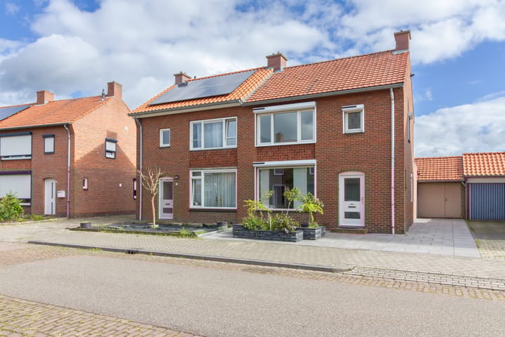 Foto 6 van Oranjestraat 19