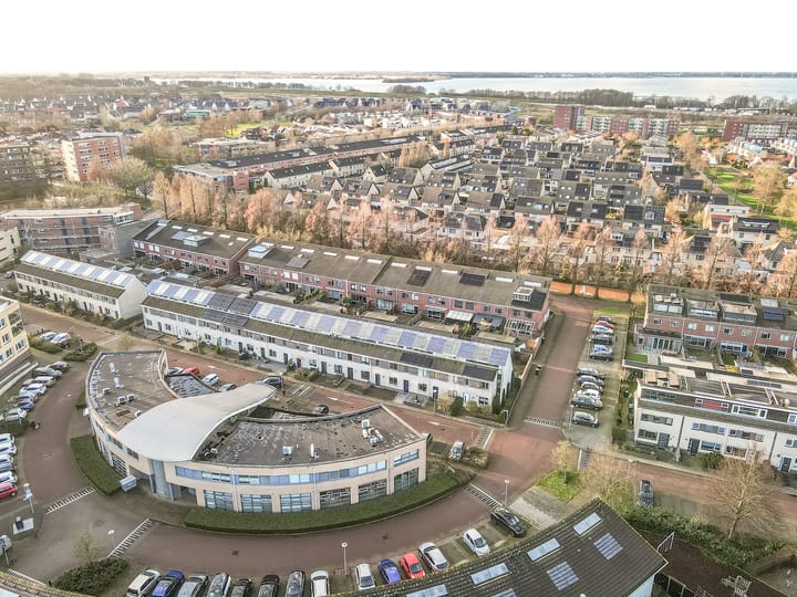 Foto 41 van Bazuindreef 78