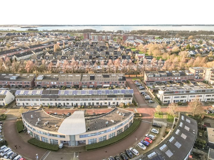 Foto 42 van Bazuindreef 78