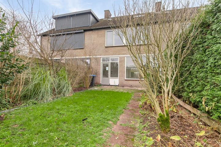 Foto 32 van Roldestraat 4