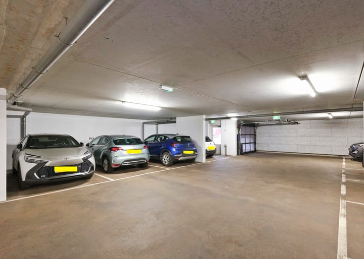 Photo 32 of Prinses Marijkestraat 15