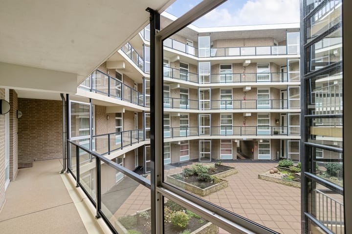 Foto 28 van Egelantier 72