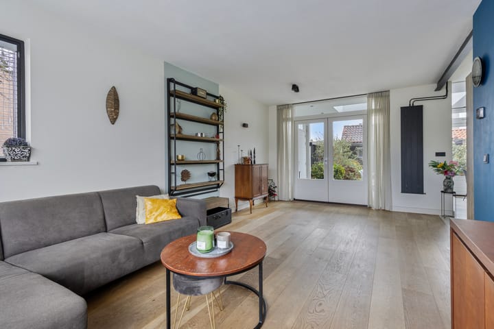 Photo 9 of Meidoornstraat 112