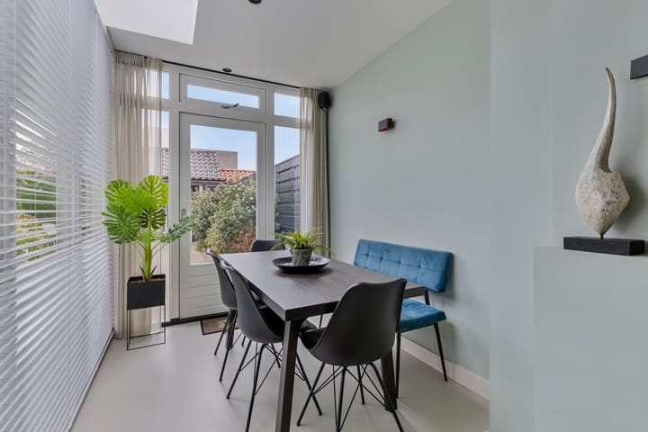 Photo 16 of Meidoornstraat 112