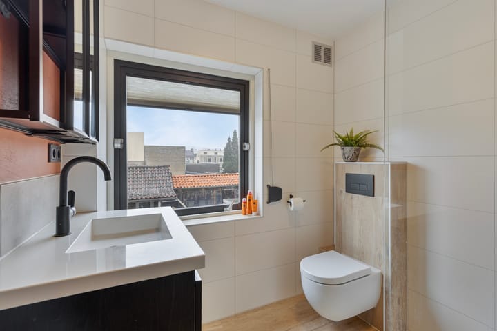 Photo 23 of Meidoornstraat 112