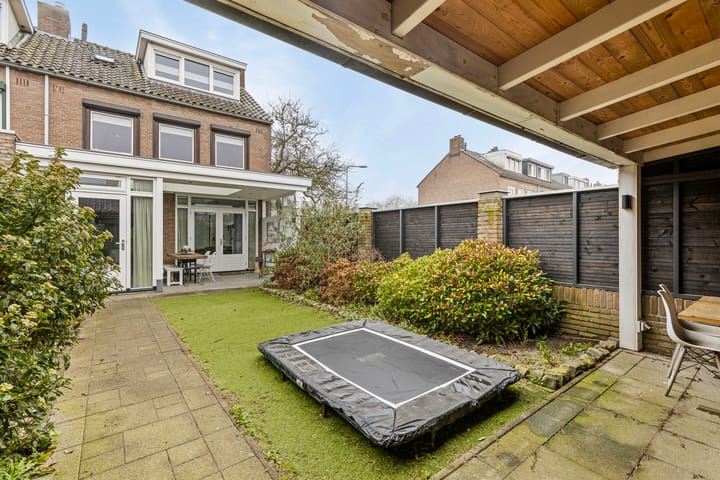 Photo 33 of Meidoornstraat 112