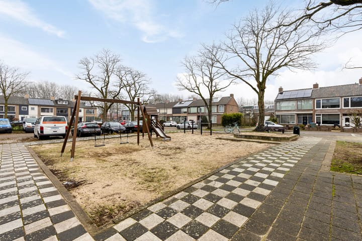 Photo 41 of Meidoornstraat 112