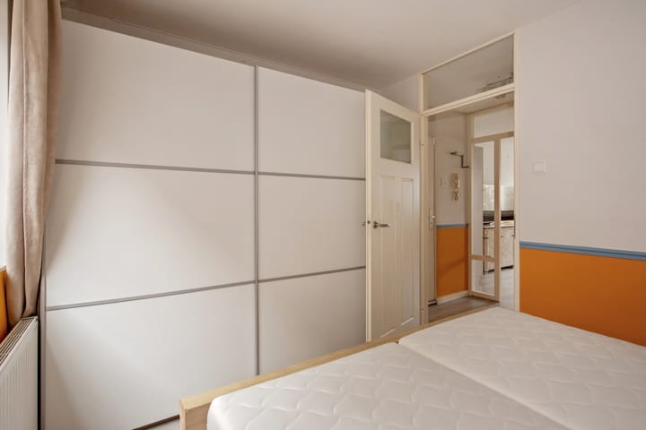 Photo 13 of Noordeinde 90