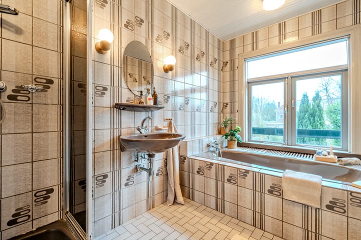 Photo 32 of Warmonderweg 49