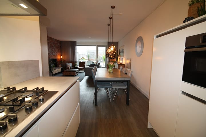 Foto 12 van Prinsenweg 4-A