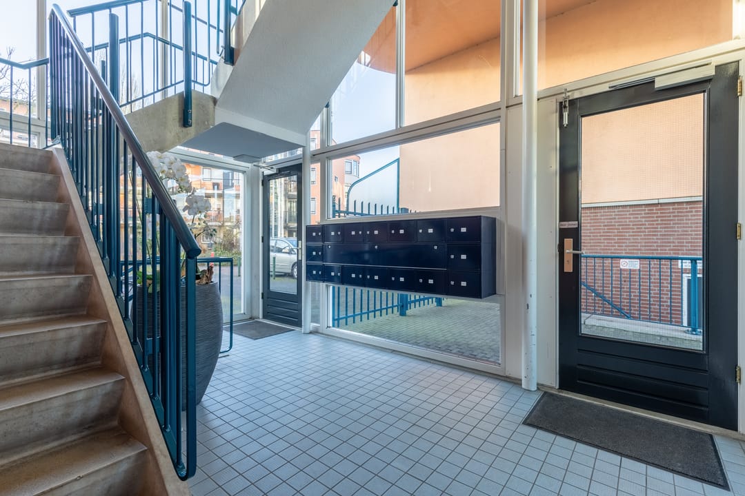 Photo 11 of Generaal Maczekstraat 96-D2