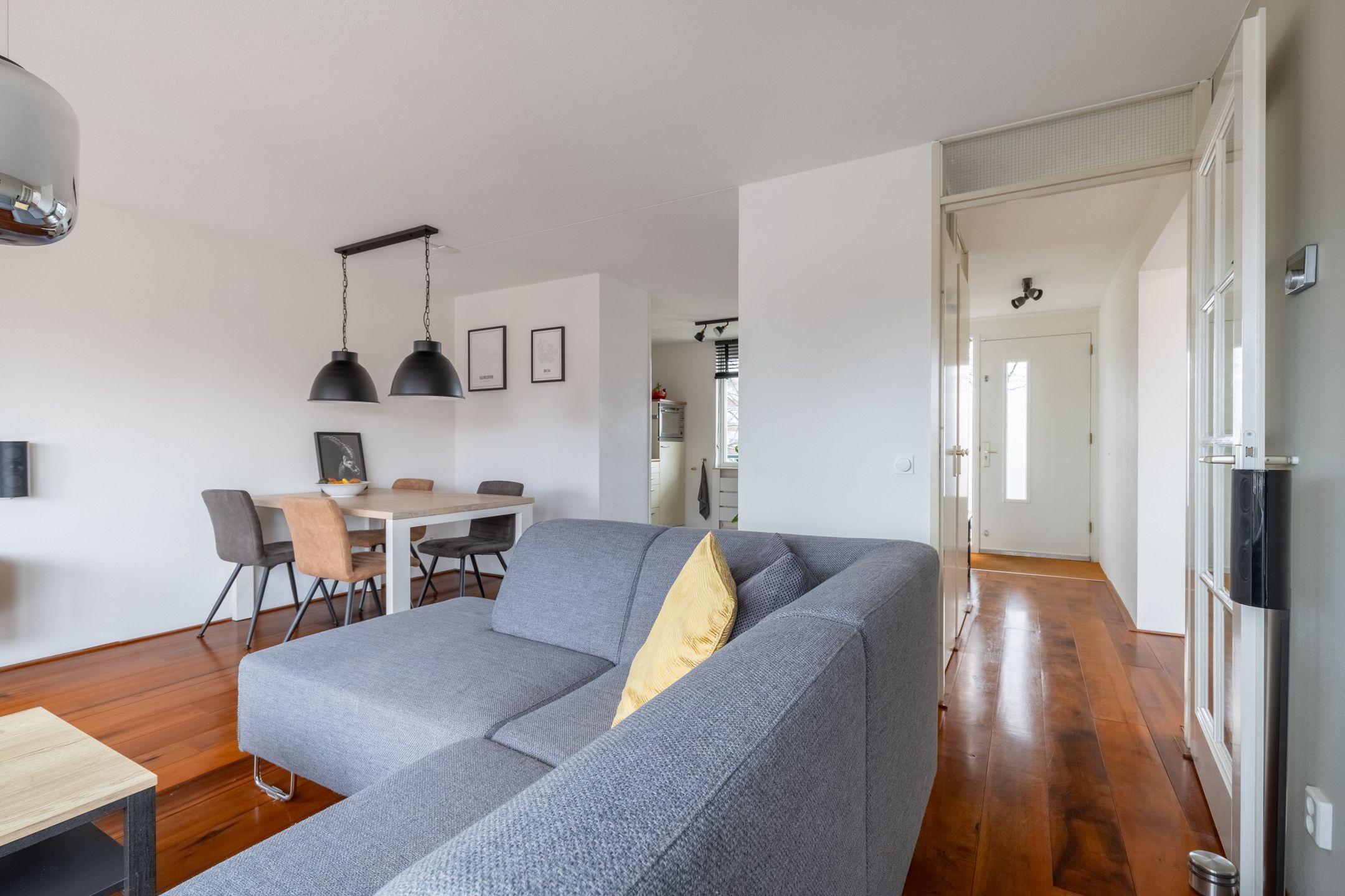 Photo 21 of Generaal Maczekstraat 96-D2