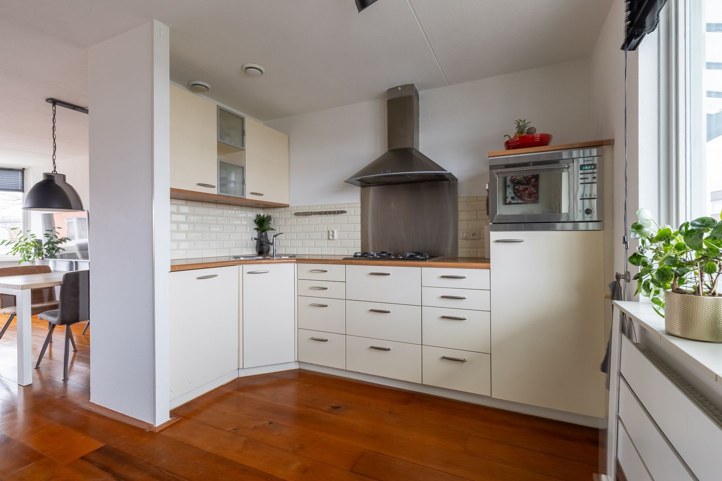 Photo 25 of Generaal Maczekstraat 96-D2