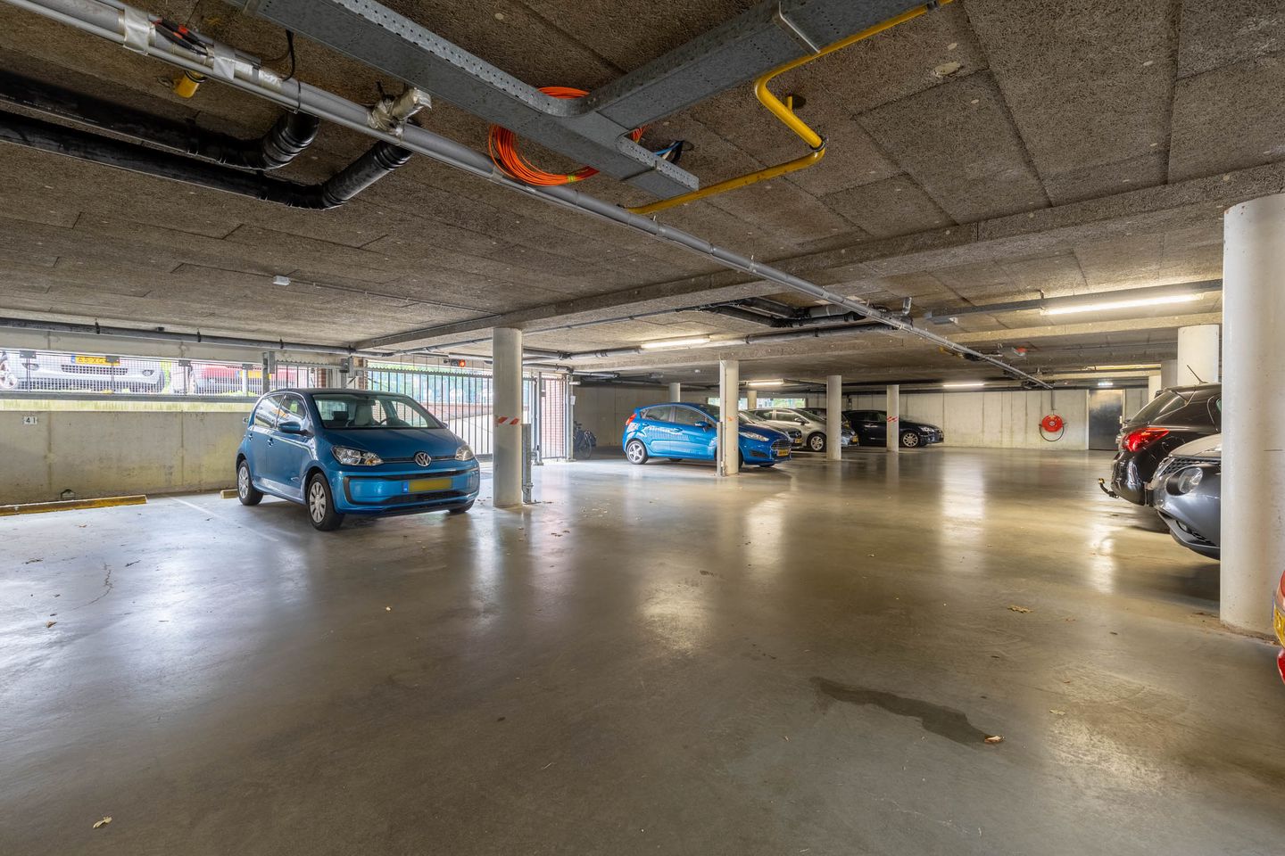 Photo 40 of Generaal Maczekstraat 96-D2