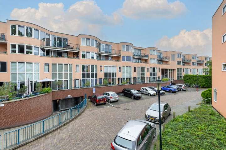 Foto 42 van Generaal Maczekstraat 96-D2