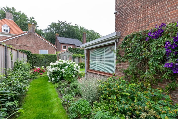 Foto 42 van Burgemeester van Akenstr 19